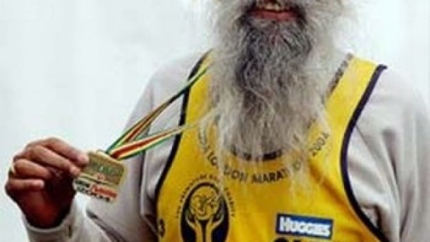 100-годишен дядо пробяга маратона в Торонто + ВИДЕО