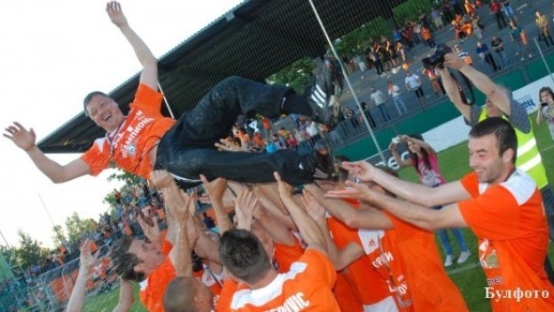 Динамо Киев глези Литекс с шоколад, Йеленкович остана в Ловеч