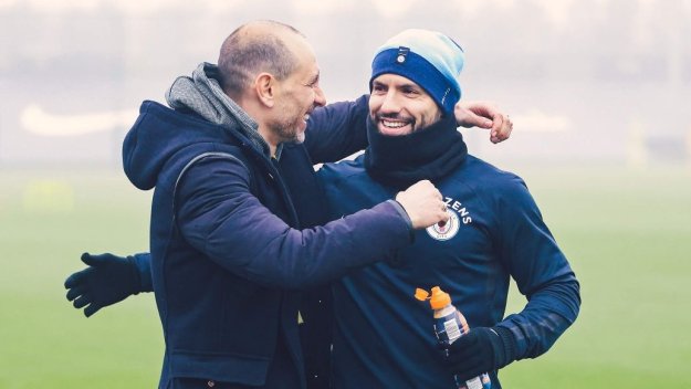 twitter.com/mancity