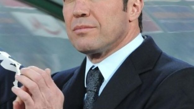 Матеус предпочита &quot;А&quot; група пред Барса и Юнайтед