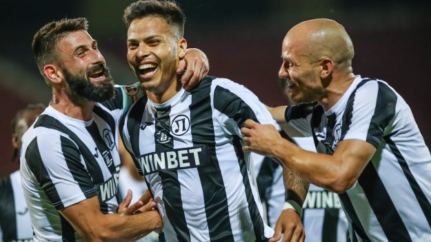 Локо Пловдив празнува 97 години от създаването на клуба