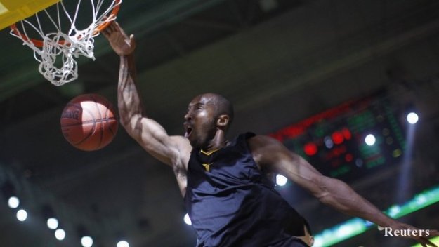 Коби Брайънт бележи 68 точки за 15 минути