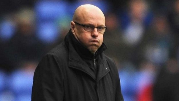 Рединг уволни Брайън Макдермът