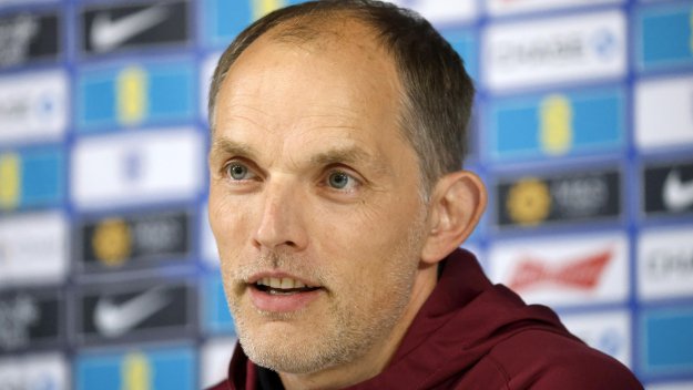 Тухел с тежко решение в Англия: Няма да пуска заедно звездни футболисти 