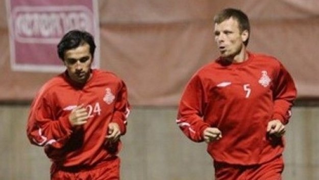 Мечо с първи гол за Апоел, тимът му падна от съименика от Хайфа