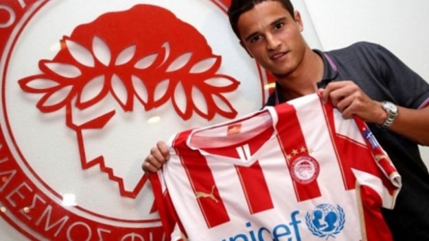 Бивш халф на Барса пред трансфер в Англия