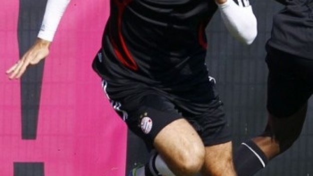 Робен пак се завръща по-рано от очакваното, тича 13 дни след операция