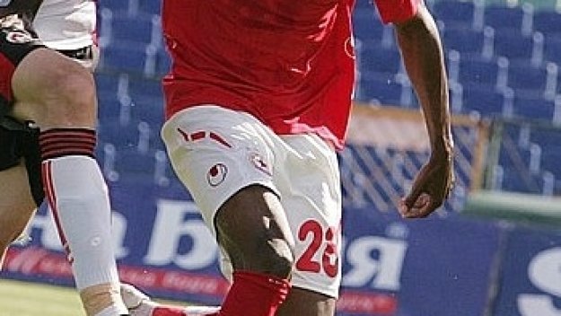 Маркиньос става българче през лятото