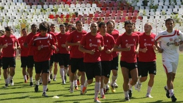 Играч на ЦСКА със счупен нос