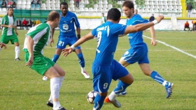 Черноморец разби с 5:0 Вихрен в Сандански