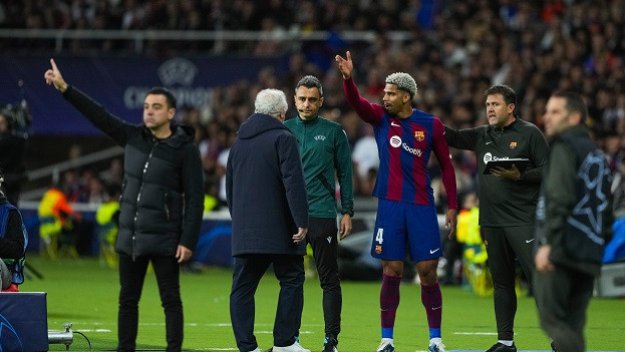 Мистерия с Араухо? Звездата на Барса с личен проблем