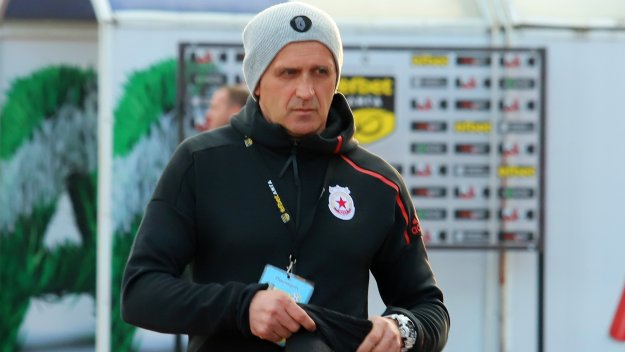 Бруно е на гилотината, само трофей ще го спаси