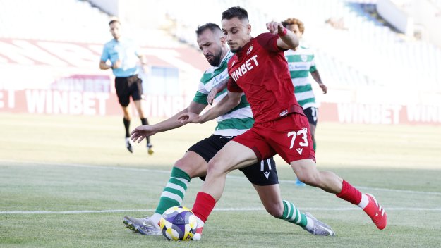 Левски трепери: Черно море вдигна опитен "моряк"