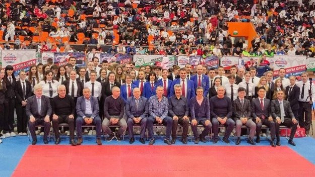 Знакови футболни имена бяха официални гости на турнира по таекуондо "Рамус София оупън"