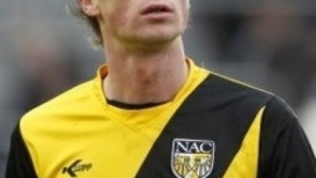 Левски си хареса холандски централен защитник