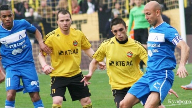 По 5000 лв. в Ботев Пловдив за победата над Левски