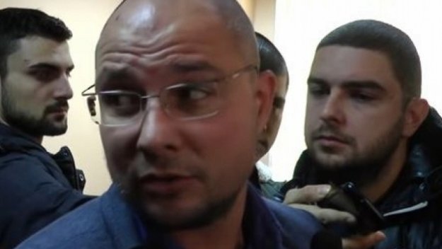 Изненада! Буки се връща при "гнилата ябълка"