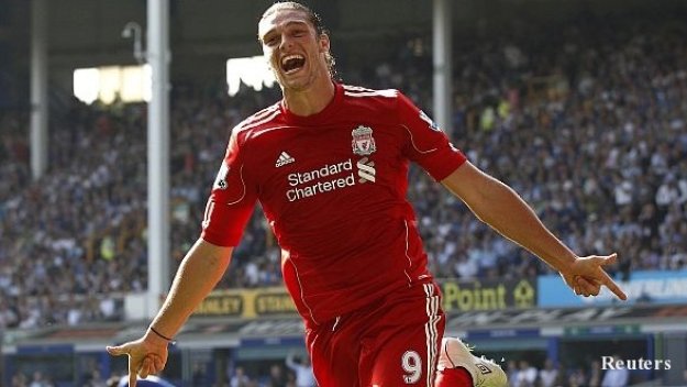 Кени Далглиш ще опази Каръл в правия път, вярва Шиърър