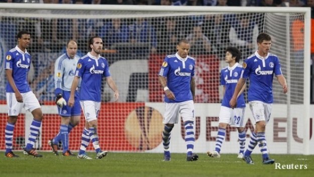 В Шалке свършиха вратарите