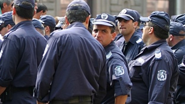 120 полицаи ще пазят Левски - АИК