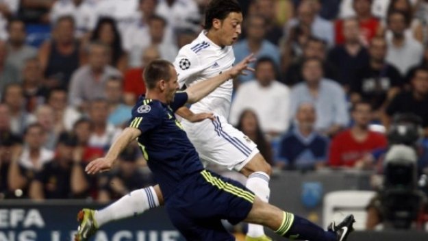 Йозил чака с нетърпение мача с Турция