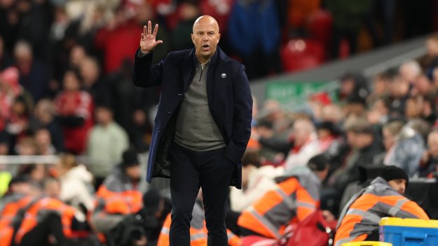 Ще има реакция от Ливърпул! Арне Слот се закани