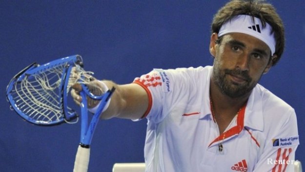 Багдатис троши 4 ракети за 25 секунди, глобиха го 800 долара + ВИДЕО