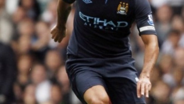 Забъркаха Карлос Тевес в любовен триъгълник