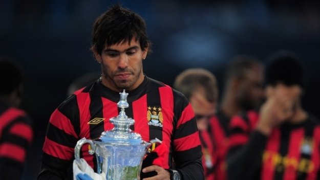 Манчестър Сити закова умопомрачителна цена на Тевес