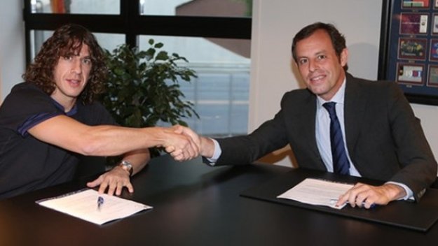 Карлес Пуйол преподписа официално