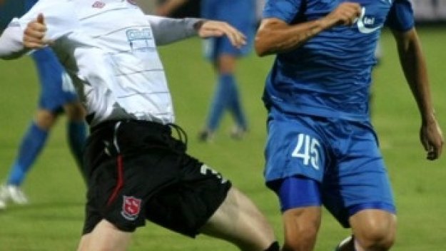 Унгарец ще свири на Левски срещу Гент