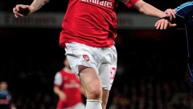 Бащата на Бендтнер потвърди: Дортмунд го иска