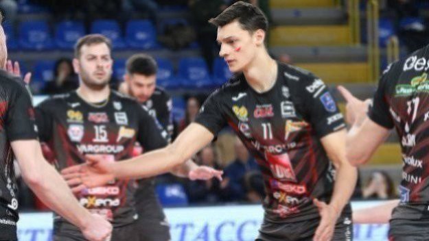 Спортът по телевизията днес, 3 декември