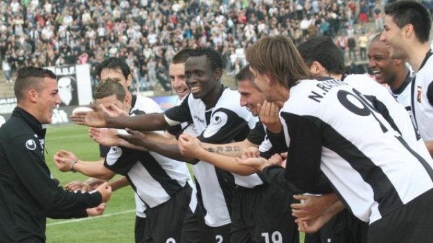 Локо (Пд) на кино с феновете