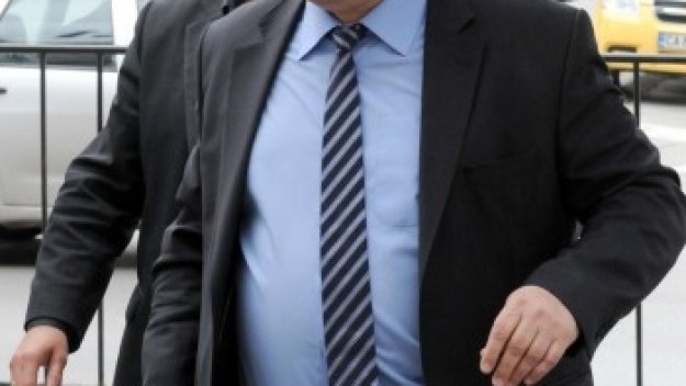 Батков: Кой е Стойчо Младенов?