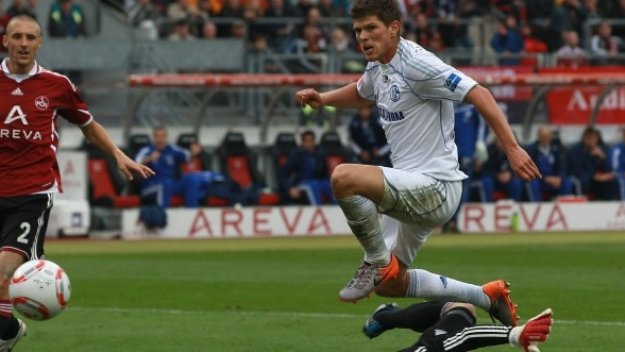 Този път и Хунтелаар не спаси Шалке