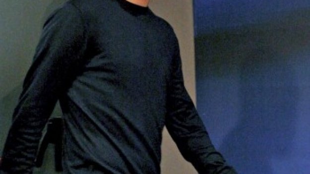 Гуардиола пуска Милито да си ходи