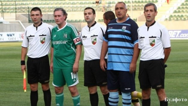 Тимът на премиера става сателит на &quot;милионерите&quot;