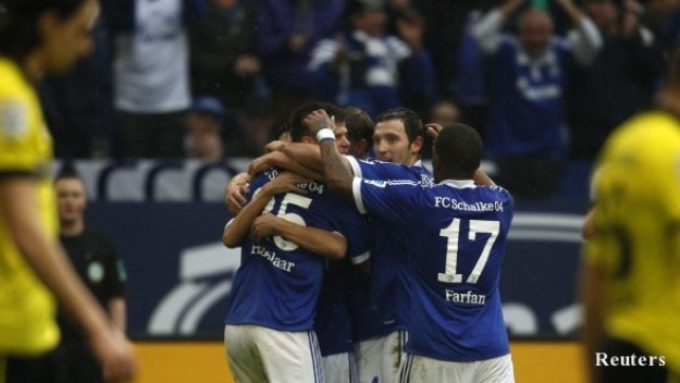 Шалке матира Дортмунд в Рурското дерби