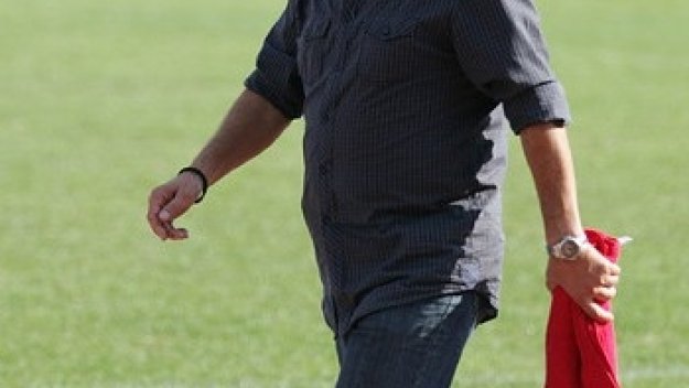 В ЦСКА пак не си харесват треньора