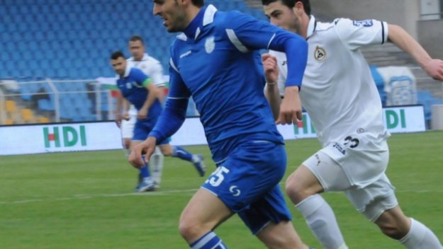 Фонсека излиза за Черноморец в "Битката за Бургас"