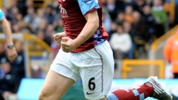 Астън Вила се &quot;съживи&quot; в повторния дебют на Улие във Висшата лига