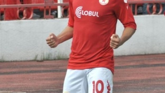 Металург продължава преговорите за Мораеш