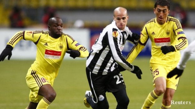 Анжи и Нюкасъл не се победиха 