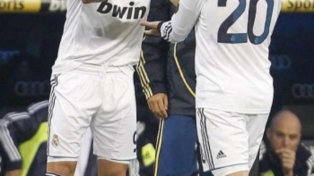 Игуаин възстановен за неделя