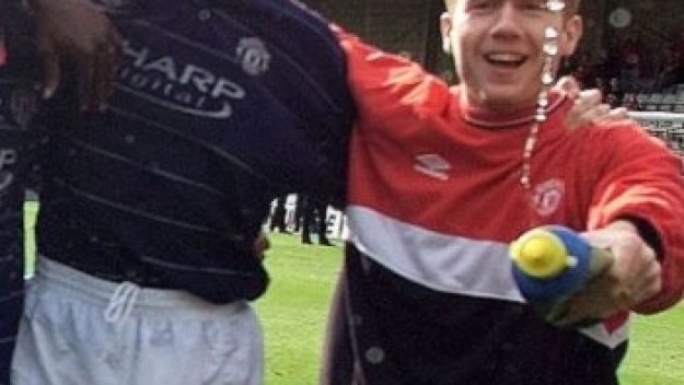 Теди Шерингам: Скоулс има място в националния тим за Евро 2012