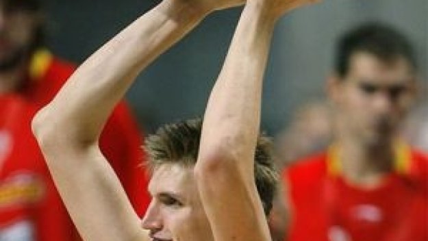 Избраха Кириленко за №1 на Евробаскет 2007