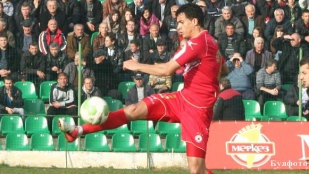 Любо Пенев прави Платини национал 