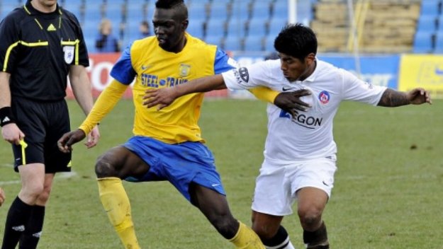 Левски взе френски таран