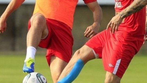 Клаудио Писаро изненадващо може да премине в Интер